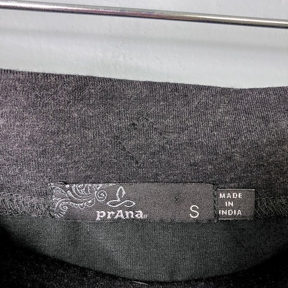 prAna Leah Asymmetrical Ruffle Wool Blend Dark Heathered Gray Mini Skirt Size S - Picture 5 of 14